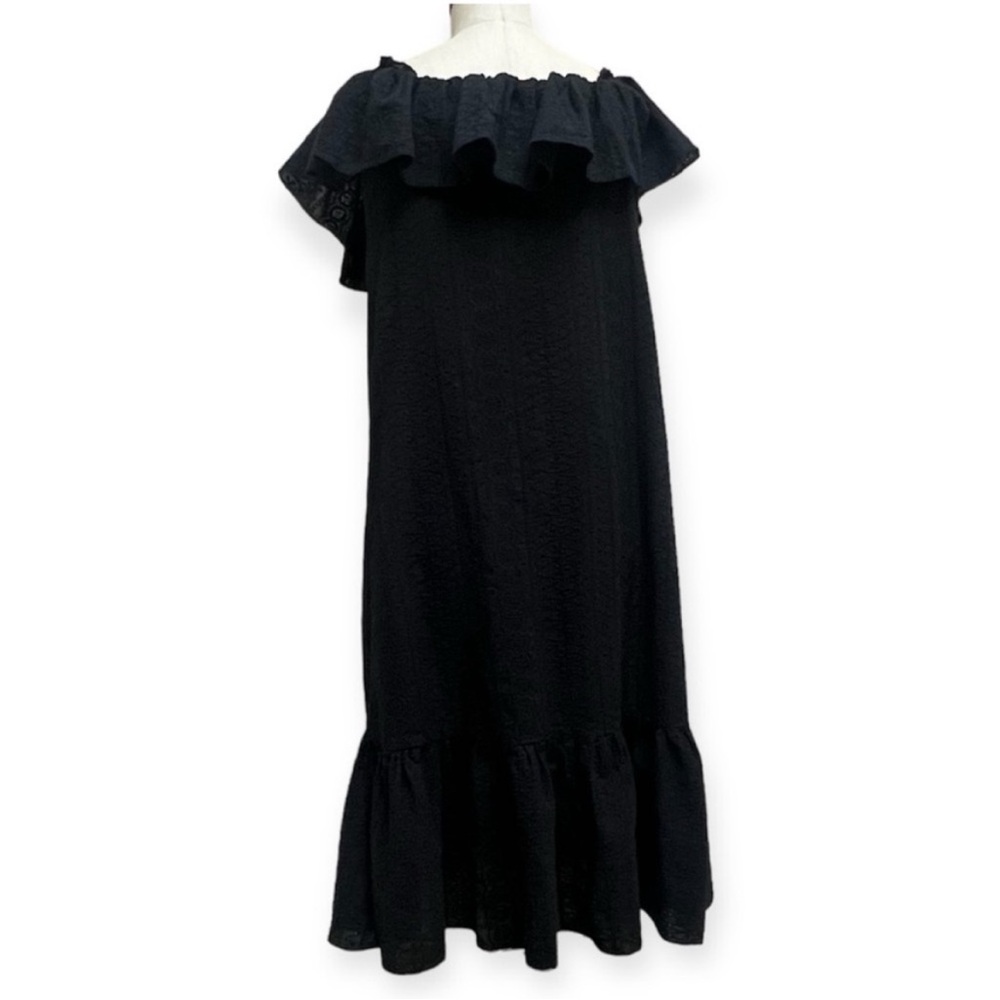 Amaro Off the Shoulder Black Eyelet Dress - Picture 4 of 7